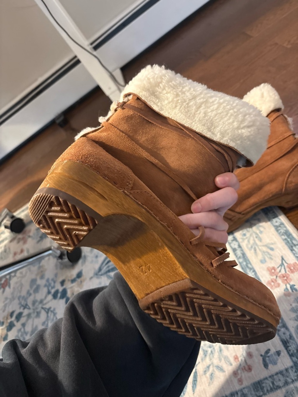 Cozy Suede Faux-Shearling Ankle Boots in Brown - Picture 5 of 9